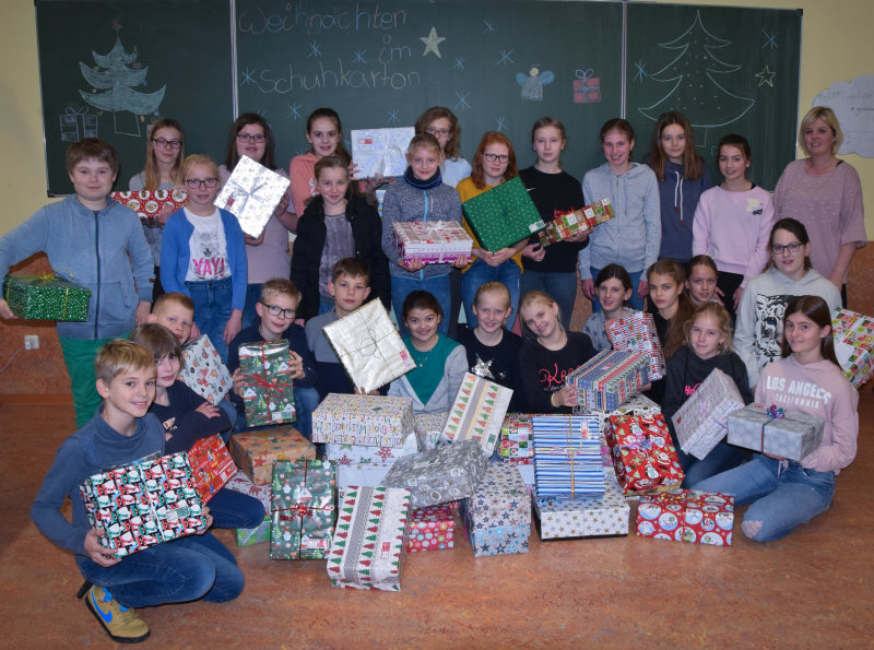 Neuenheerser Schüler Packen Für Weihnachten Im Schuhkarton Neuenheersede Die Dorfseite 2545