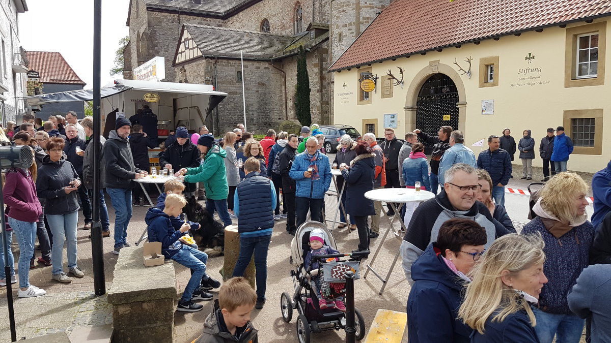 maibaumaufstellen 2018 20180501 1329129746